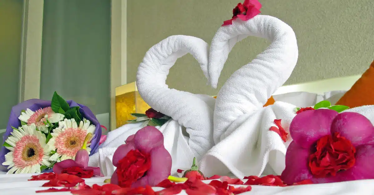 Finding Inspiration for Wedding Night Room Decoration